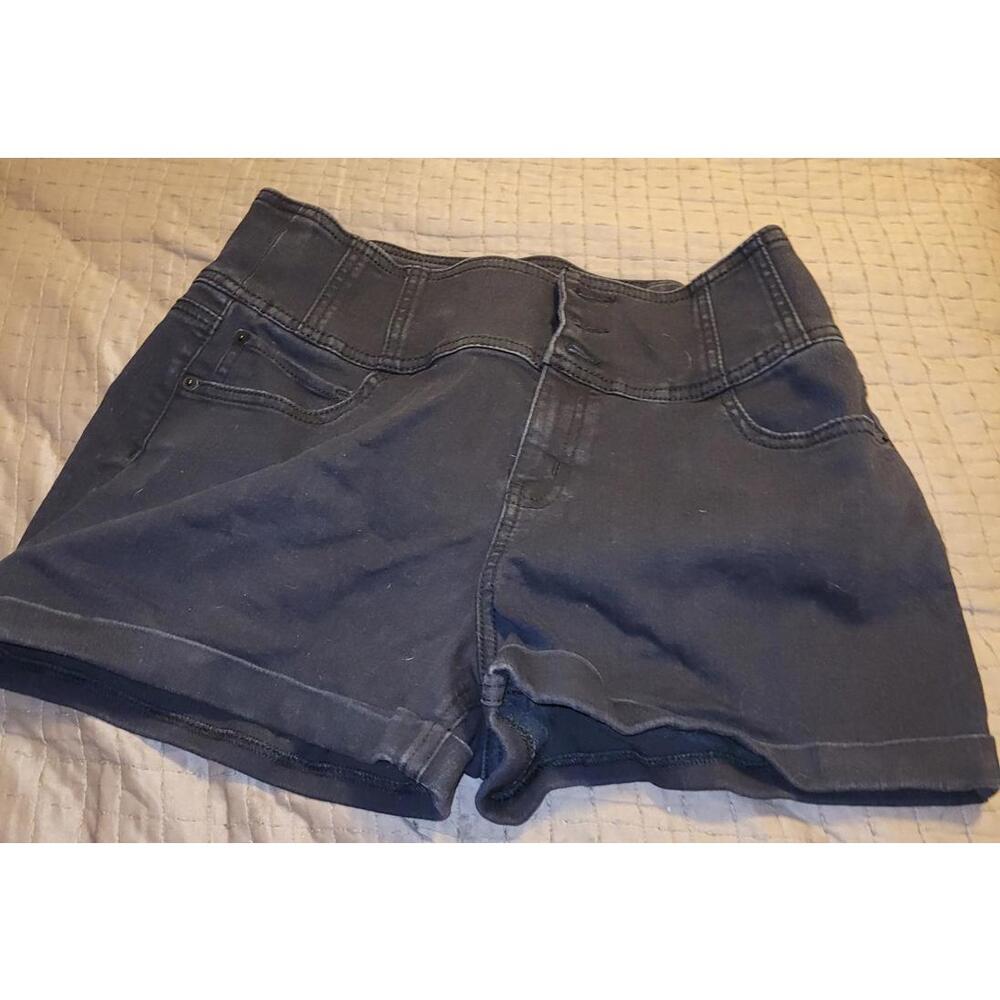 NOBO High Rise Black Denim Shorts Size 17 Stretch 3 Button Front